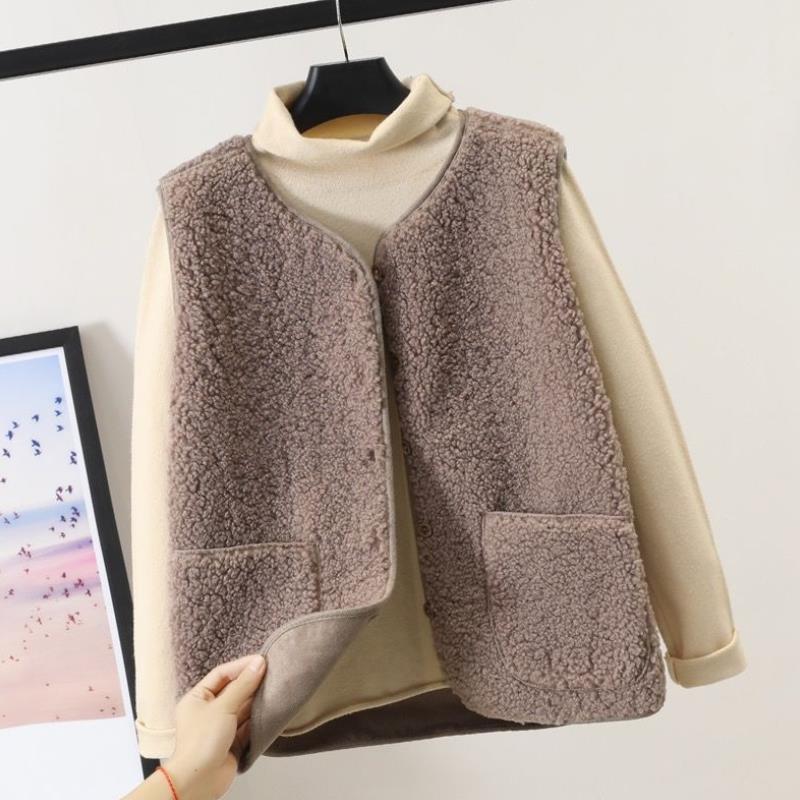Women's Vest | Button Front & Relaxed Fit