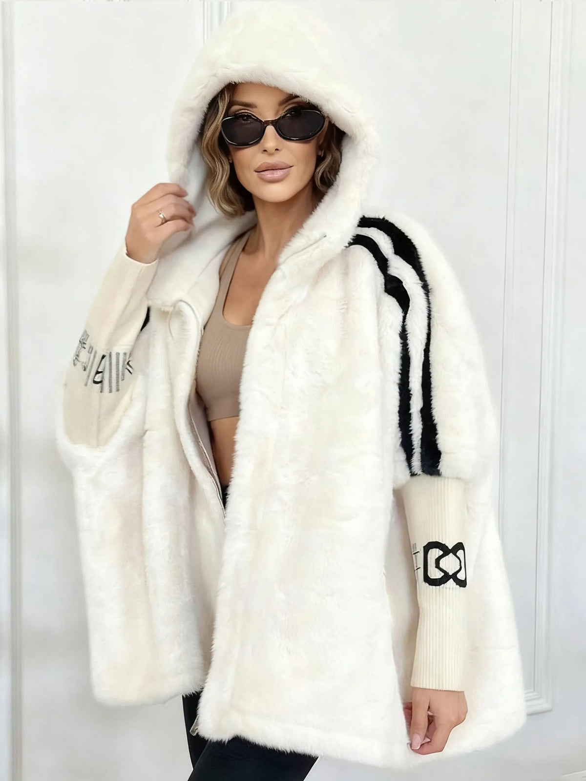 Women's Oversized Coat | Hooded & Warm 4