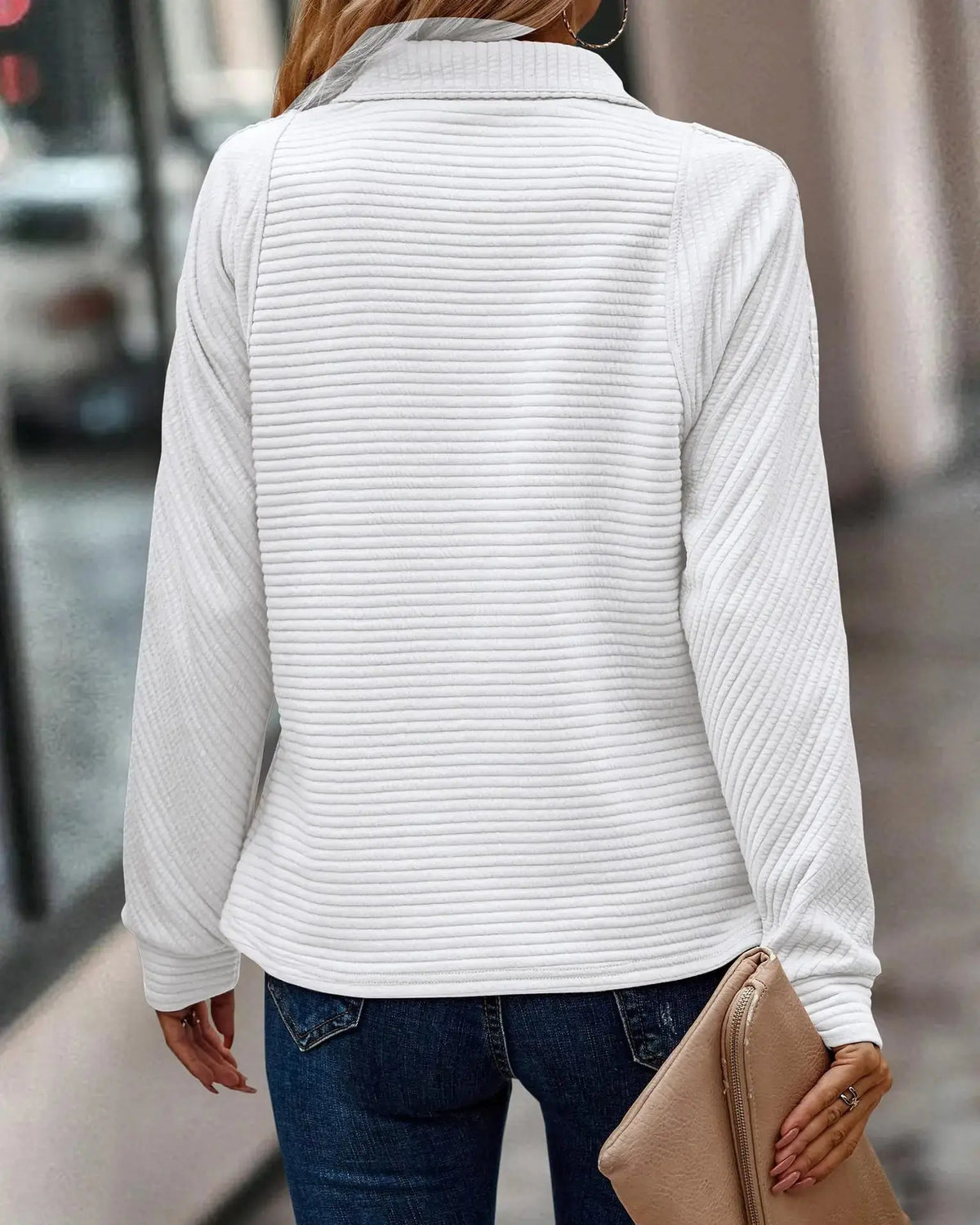 Amarisse | Elegant V-Neck Sweater Carol & Margaret Wilmington