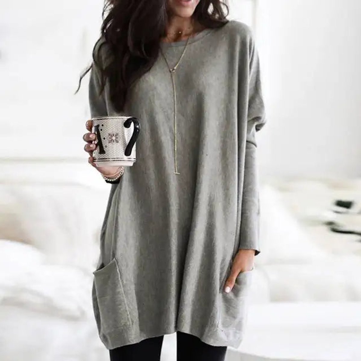 Aurelia | Oversized Pocket Long-Sleeve Tunic Sweater 3