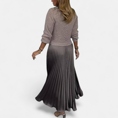 Claudia - Maxi dress with sweater and pleated skirt 1