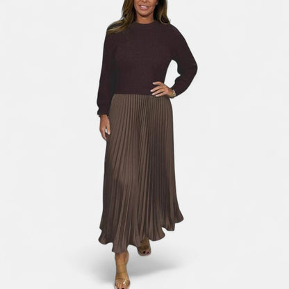 Claudia - Maxi dress with sweater and pleated skirt 10