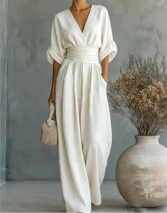Daniela™ | Elegant V-Neck Wide Leg Jumpsuit 3