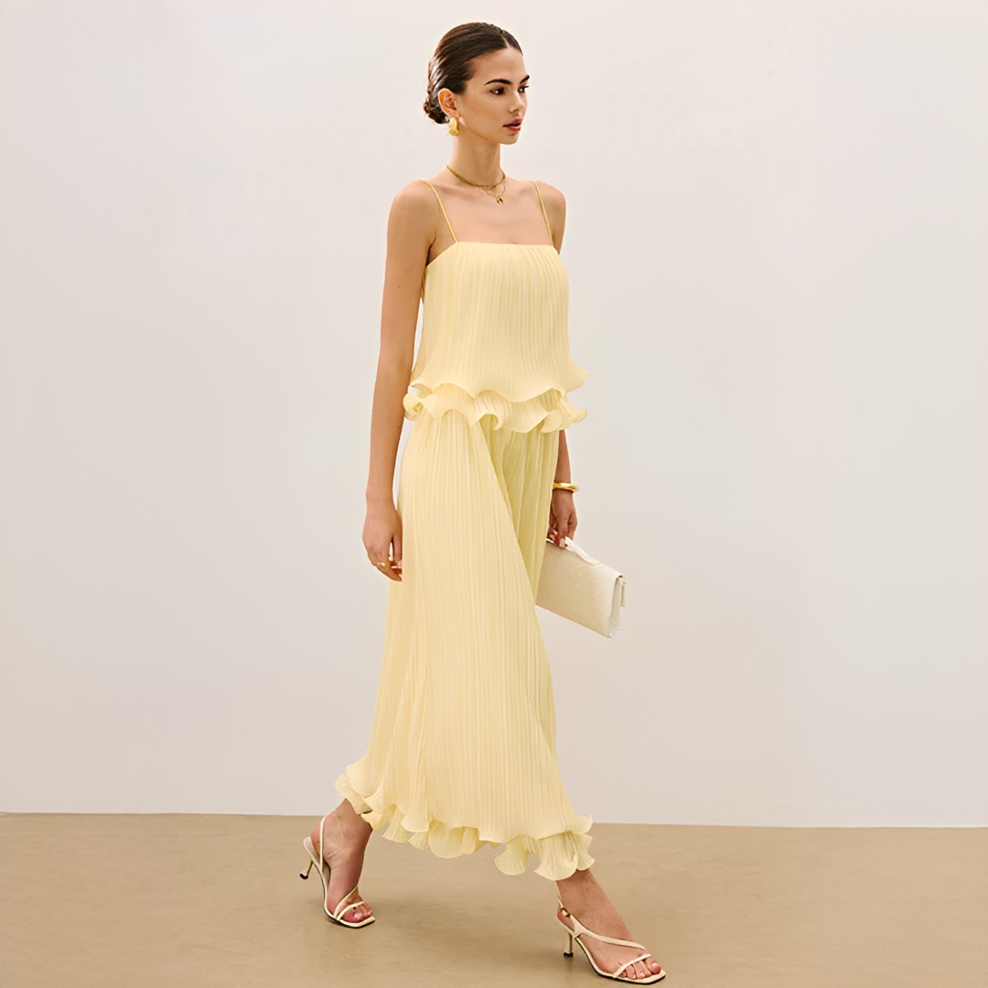 Daphne - Chic Pleated Skirt Outfit 0