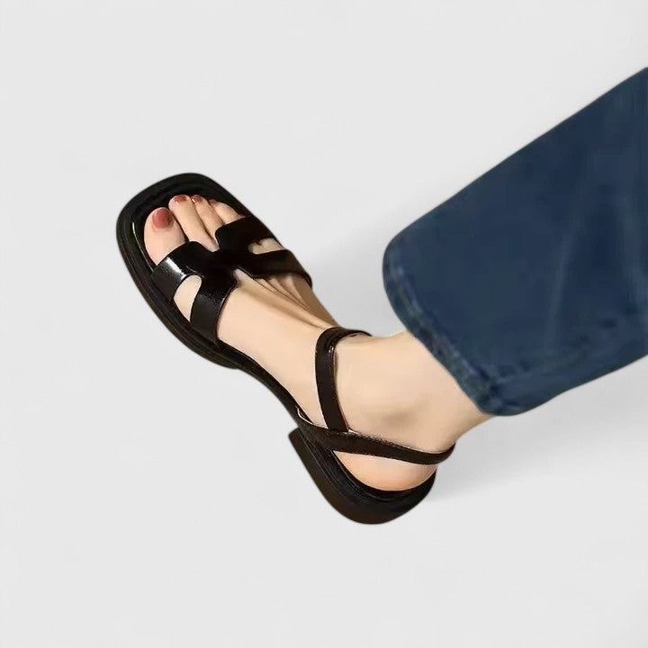 Deliane | Sophisticated Flat Sandals 0