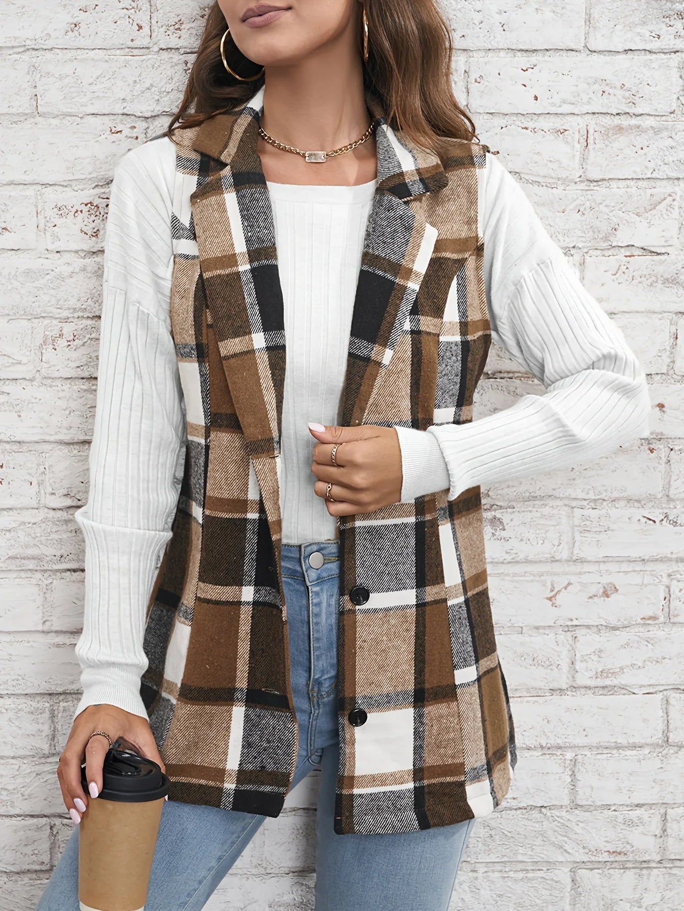 Drunelle | Elegant Tailored Check Waistcoat 0