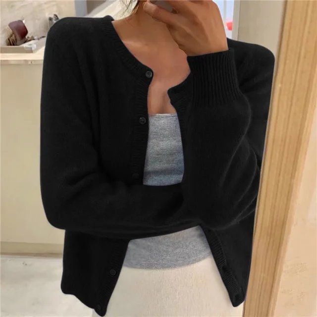 Elowen | Soft Knit Relaxed-Fit Button-Front Cardigan 1