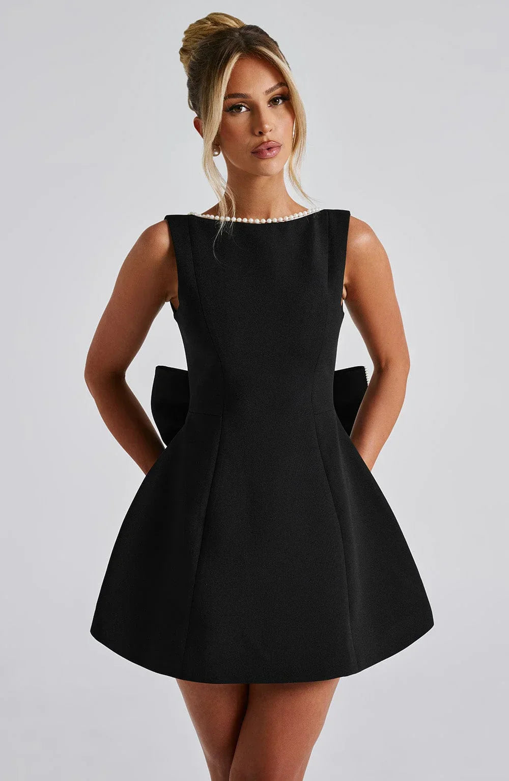 Elowyn – Back Bow Short Dress 1