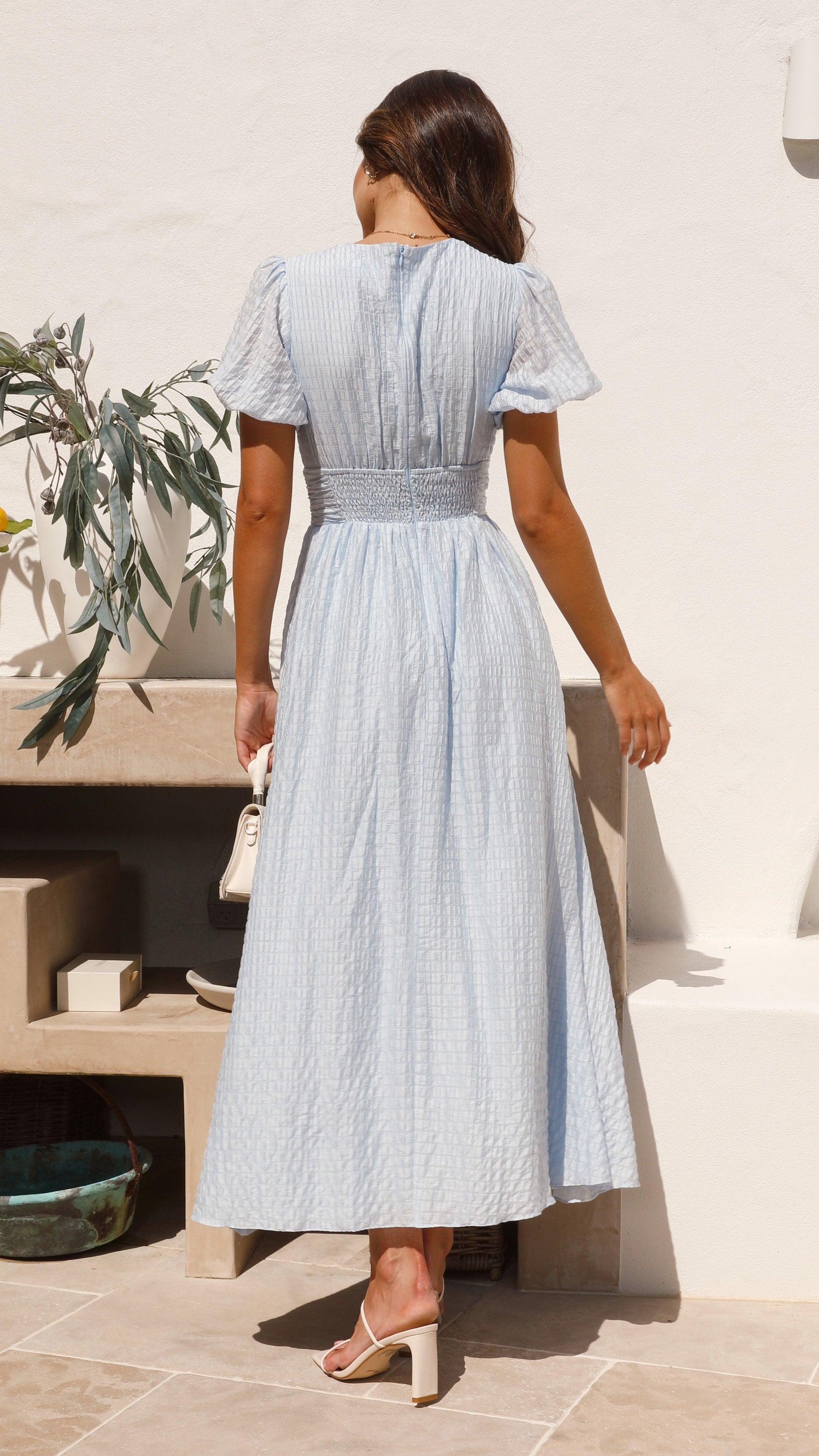 Elunéra - Flowing Maxi Dress with Button Placket 5