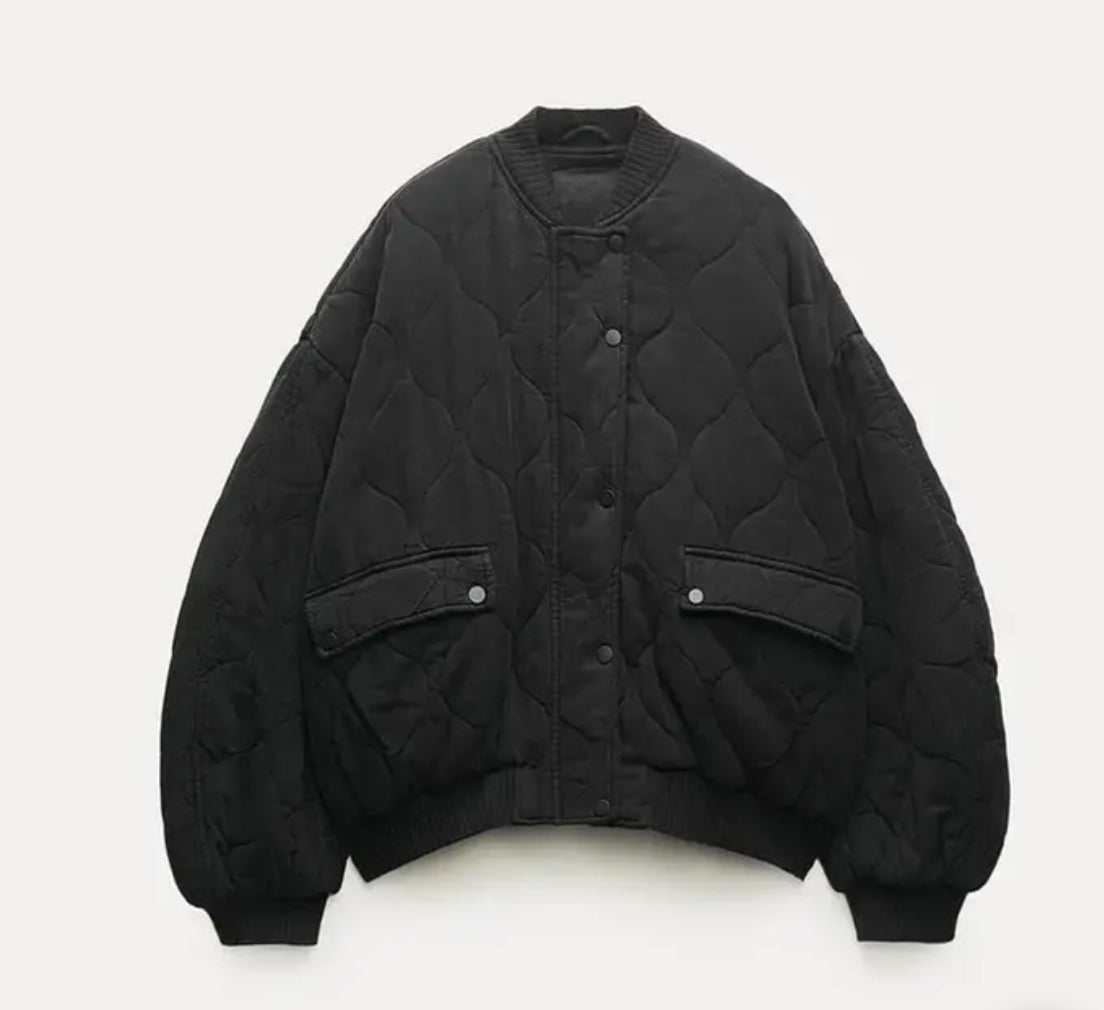Women's Oversize Bomber Jacket | Quilted & Lightweight 1