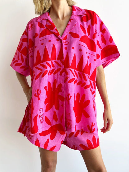 Chic Castro Summer Ensemble for Stylish Occasions