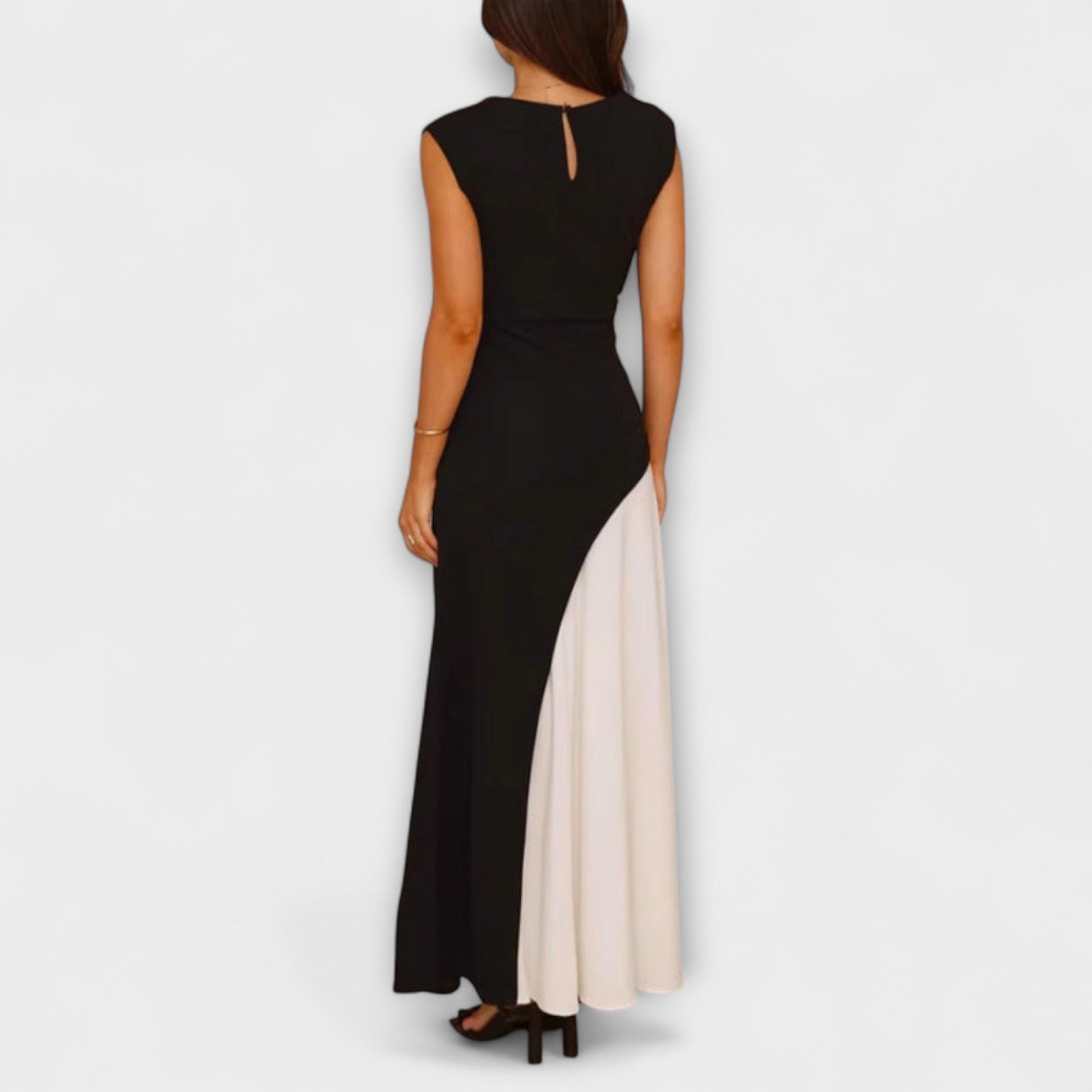 Isabel - Chic Monochrome Color Block Dress for Every Occasion