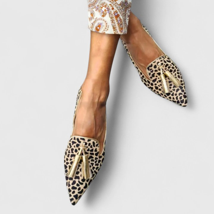 Jheanna | Classic Comfort Loafers 1
