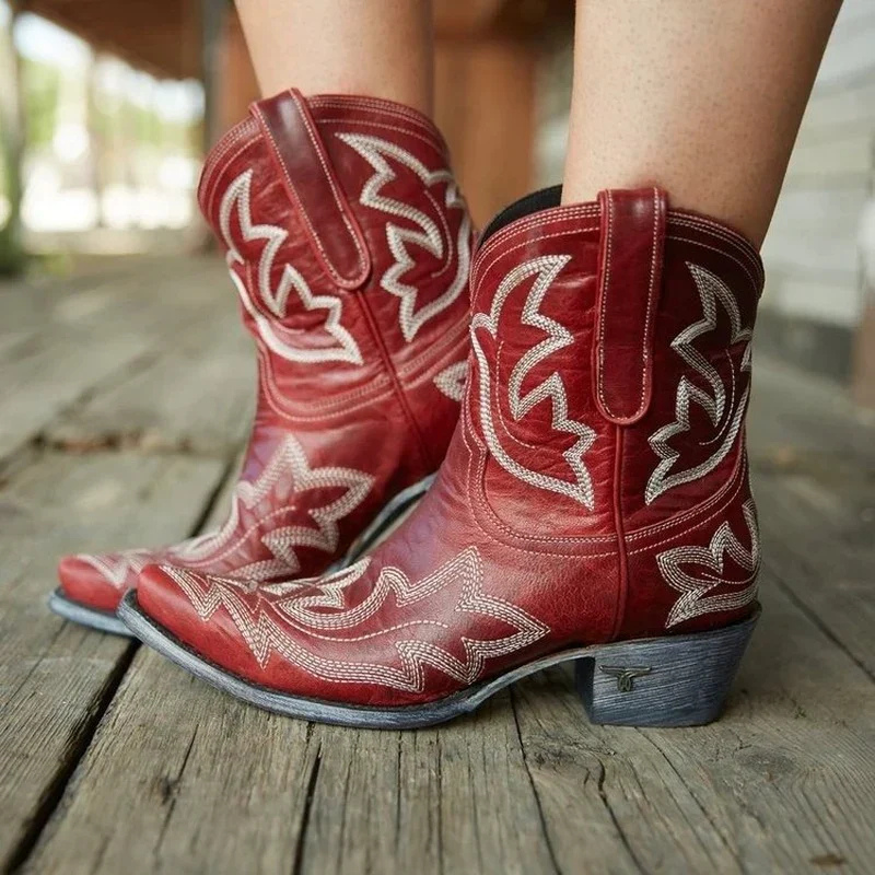 Nicole - Stylish Western Boots for Everyday Wear