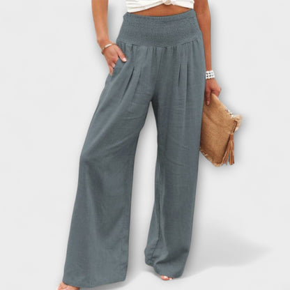 Thearya - Chic Wide-Leg Trousers for Any Occasion