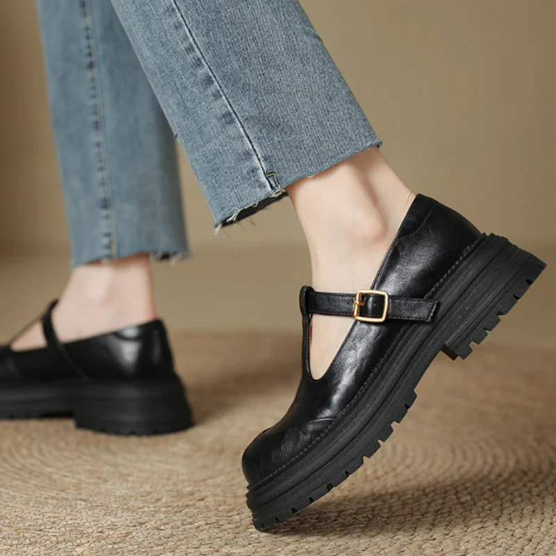 Stylish T-bar Shoes for Any Occasion