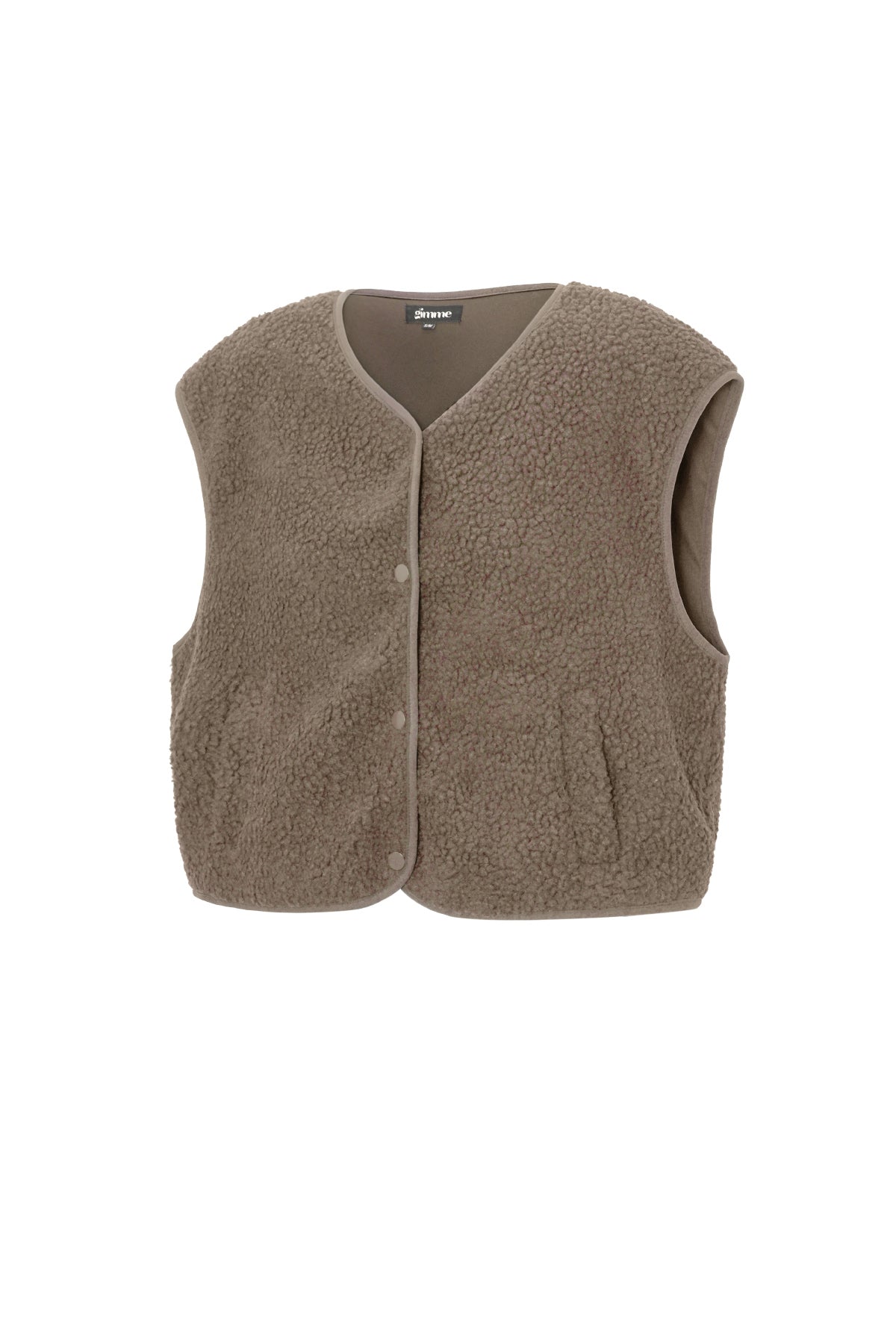Mouwloos taupe teddy vest met knopen, vlak gefotografeerd zonder model | Boutique Moda