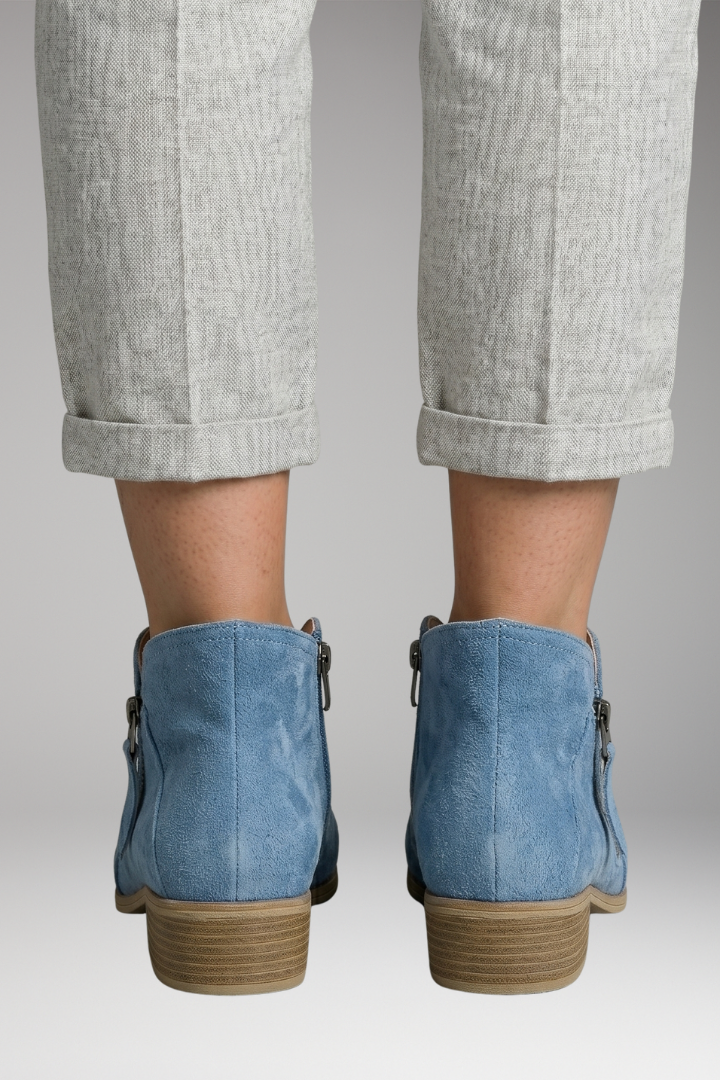 Women's Orthopedic Boots with Supportive Cushioning and Classic Design 4