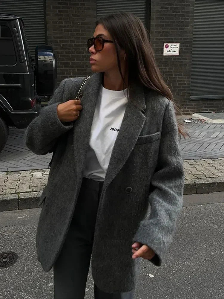 Women's Button-Front Blazer | Notched Collar & Flap Pockets