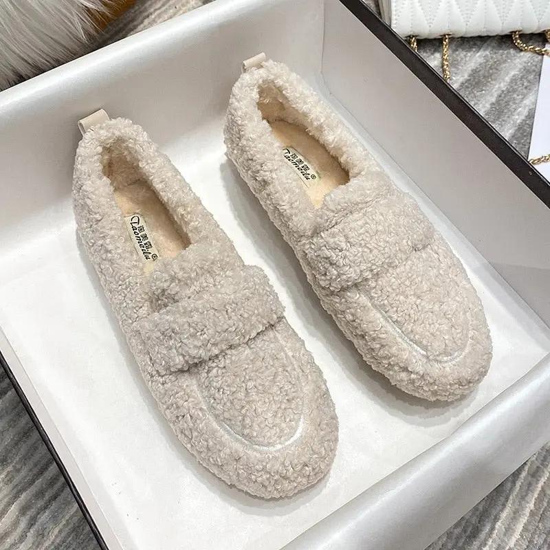 Women's Loafers | Curled Pile Upper, Wide Saddle Band