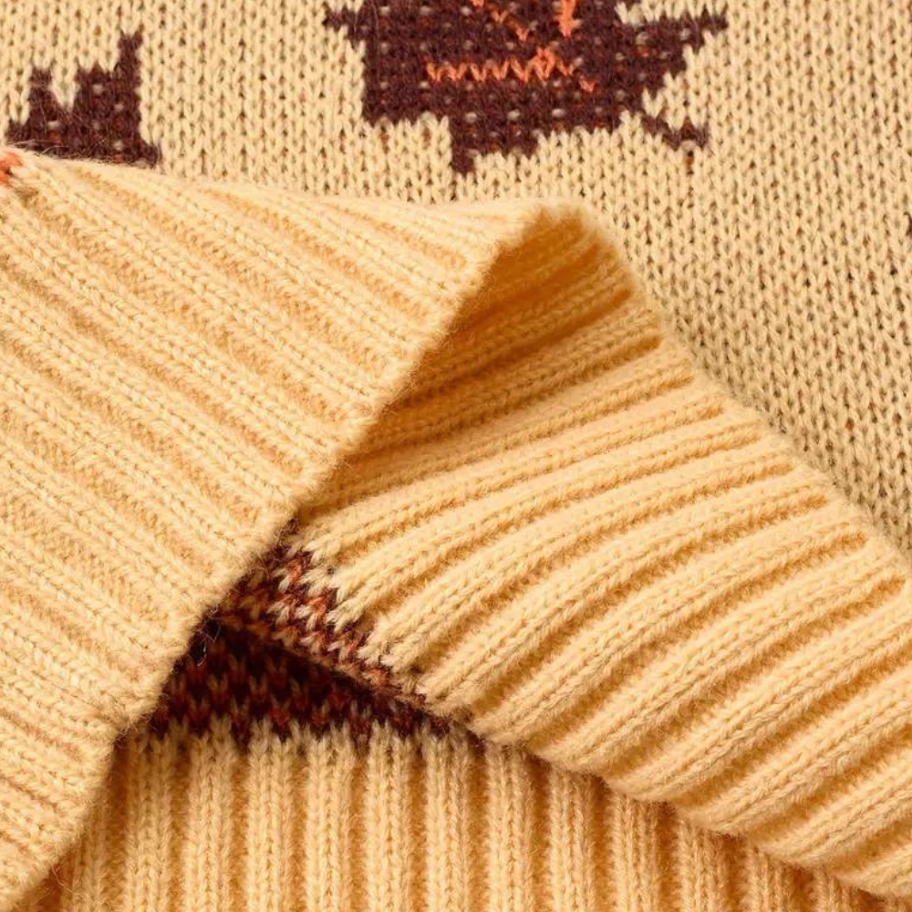 Women's Patterned Crewneck Sweater | All-Over Print & Long Sleeve Warmth