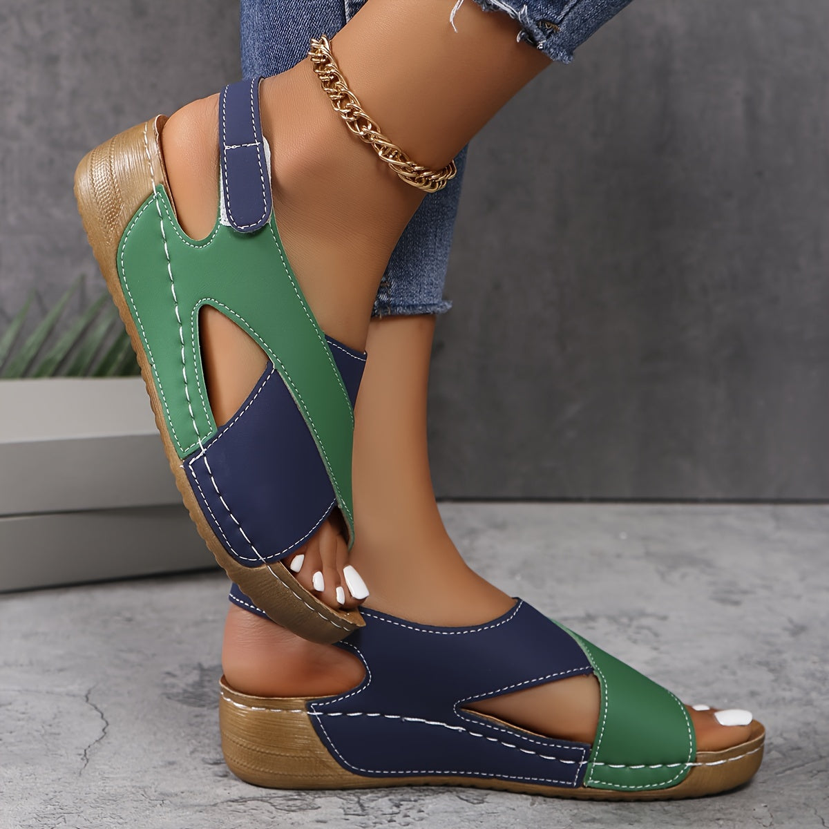 Chic Women's Sandals for Daily Adventures