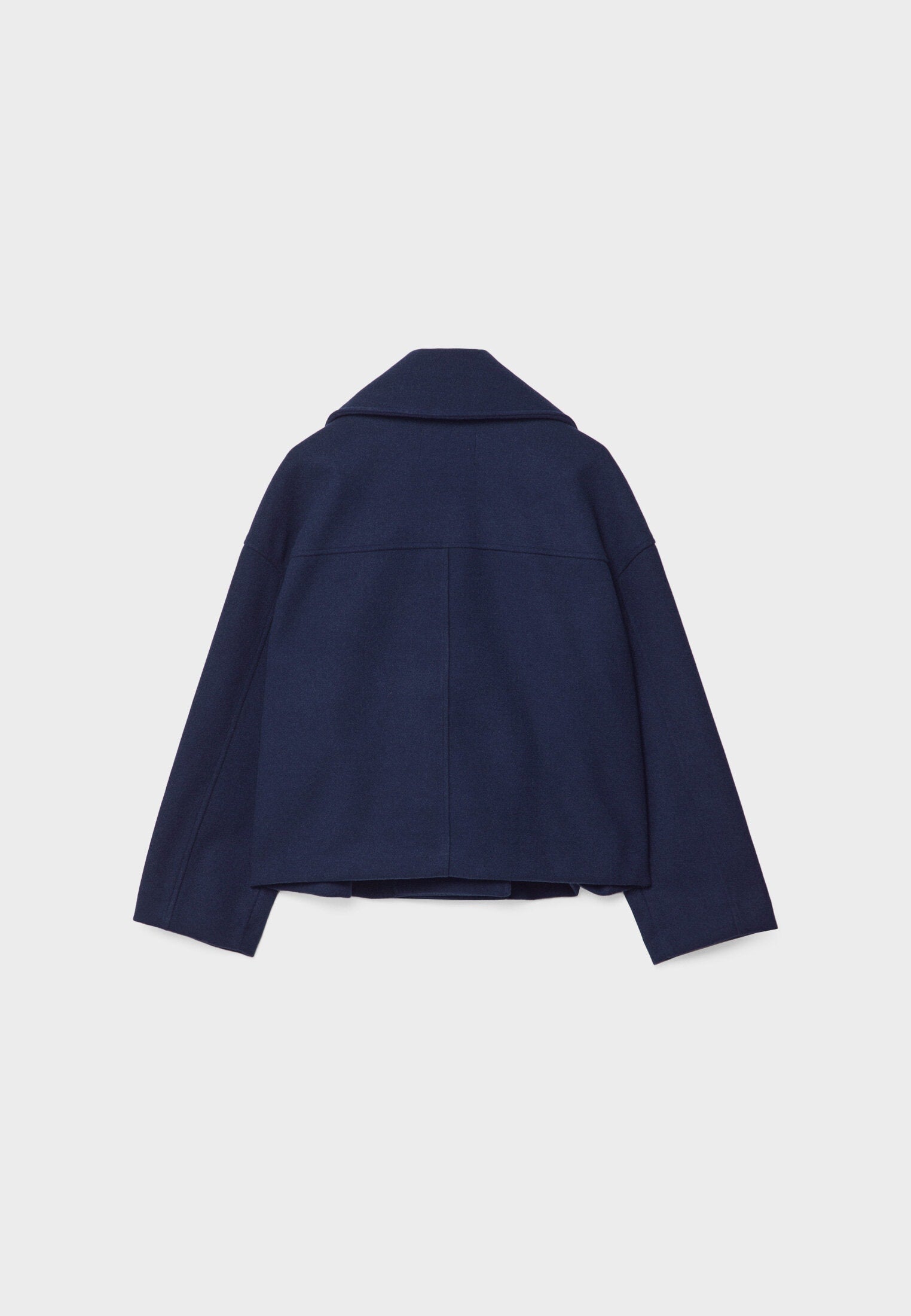 Chic Women's Short Coat - Stylish Wide Lapels & Button Front for Every Occasion