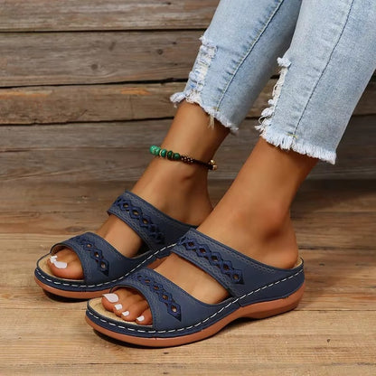 Chic Women's Wedge Heel Retro Sandals for Summer Outings