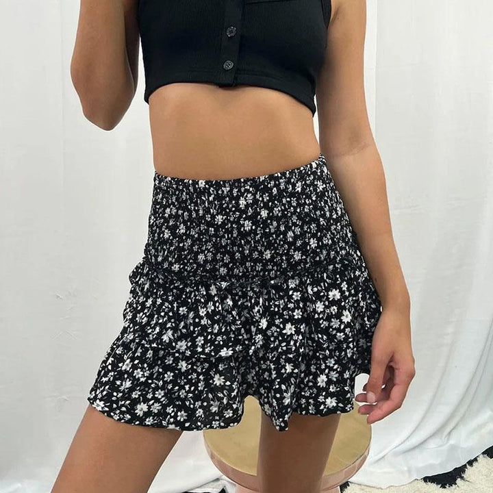 Chic Summer Mini Skirt for Daytime Adventures