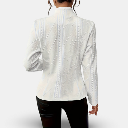 Chic Textured Blazer with Geometric Design for Any Occasion