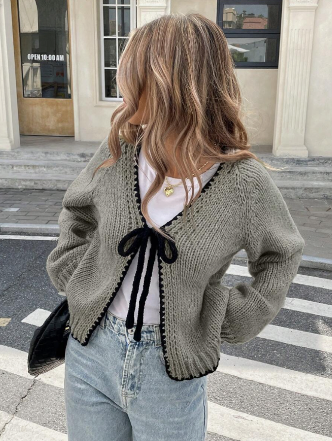Chic Cropped Knit Cardigan for Everyday Wear