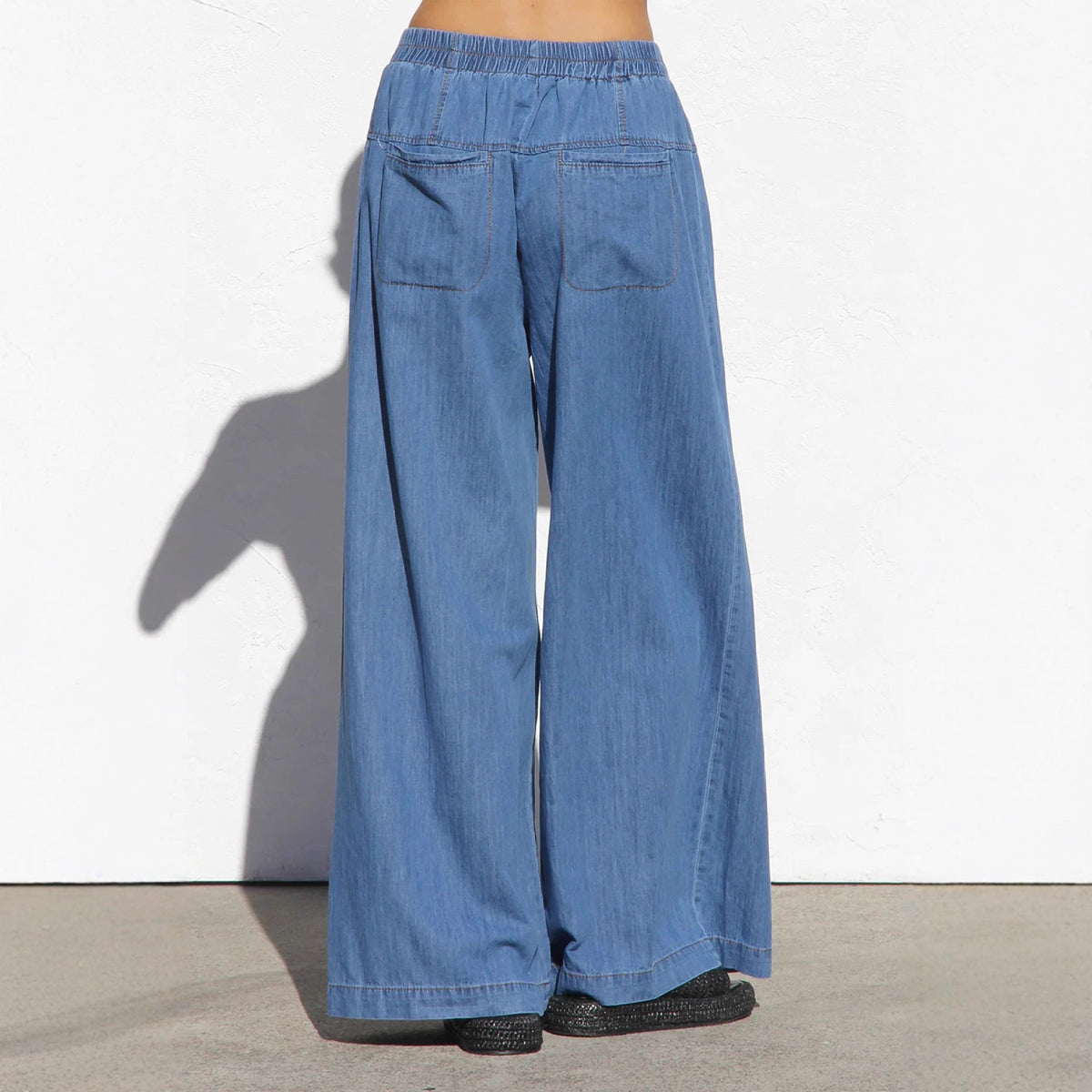 Women's Wide Leg Jeans | High Waist & Comfort Fit 4