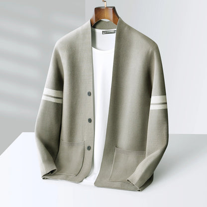 Men's Cardigan | Lightweight Warmth & Modern Design