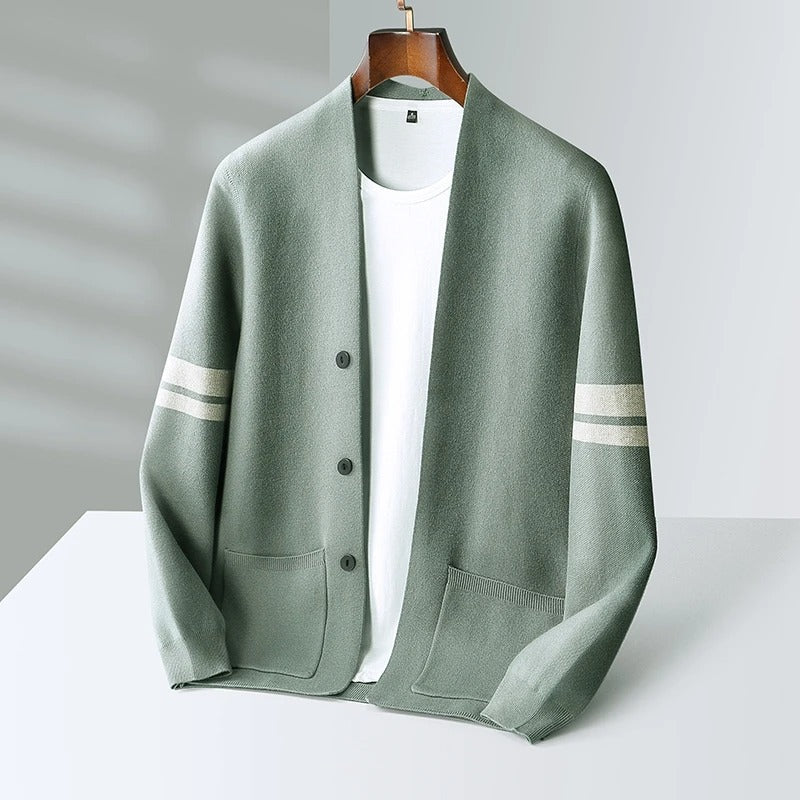 Men's Cardigan | Lightweight Warmth & Modern Design