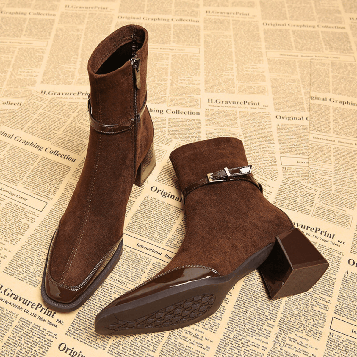 Men's Square-Toe Boots | Buckle Detail