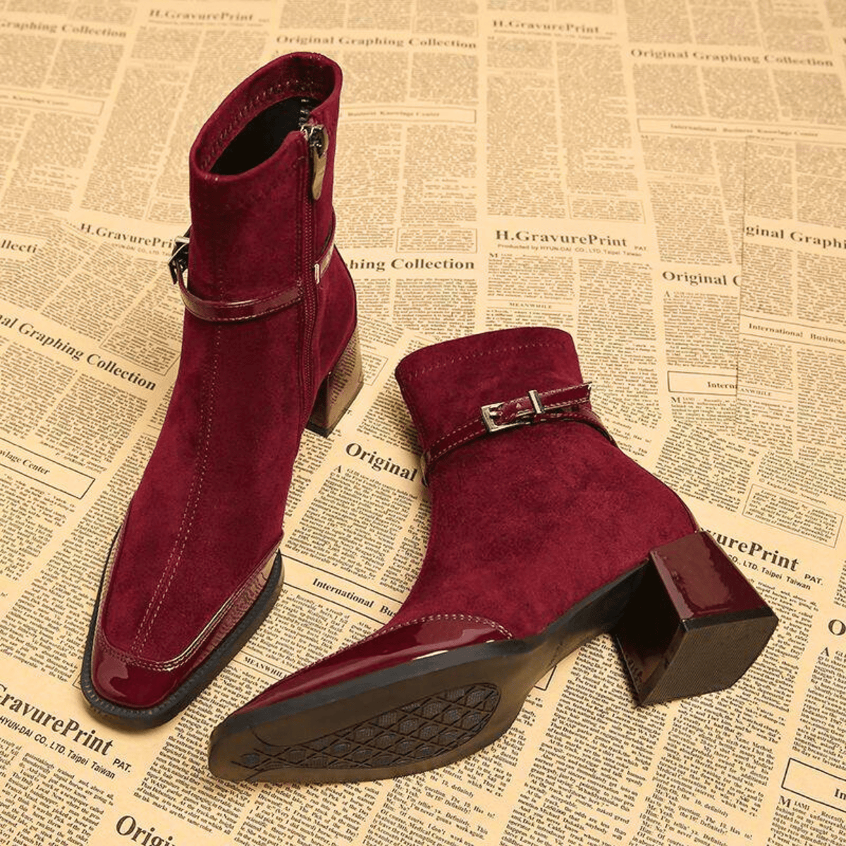 Men's Square-Toe Boots | Buckle Detail