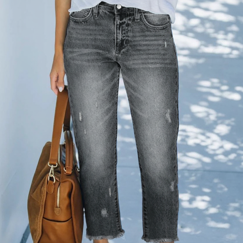 Women's Cropped Jeans | Straight Cut & All-Day Comfort 3